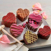 Valentine ở Nhật, đâu chỉ tặng chocolate cho người yêu
